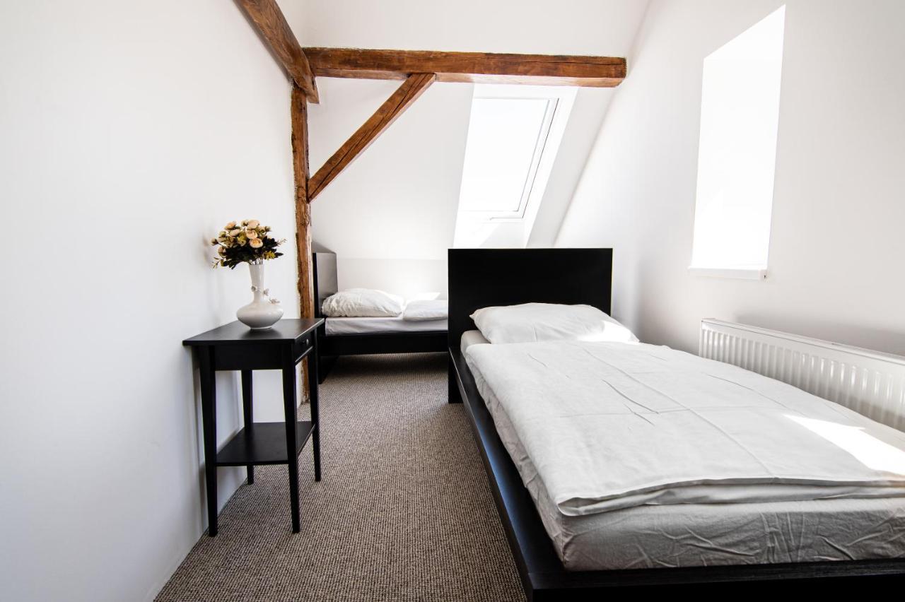 Penzion Zlaté Slunce Chocenice Extérieur photo
