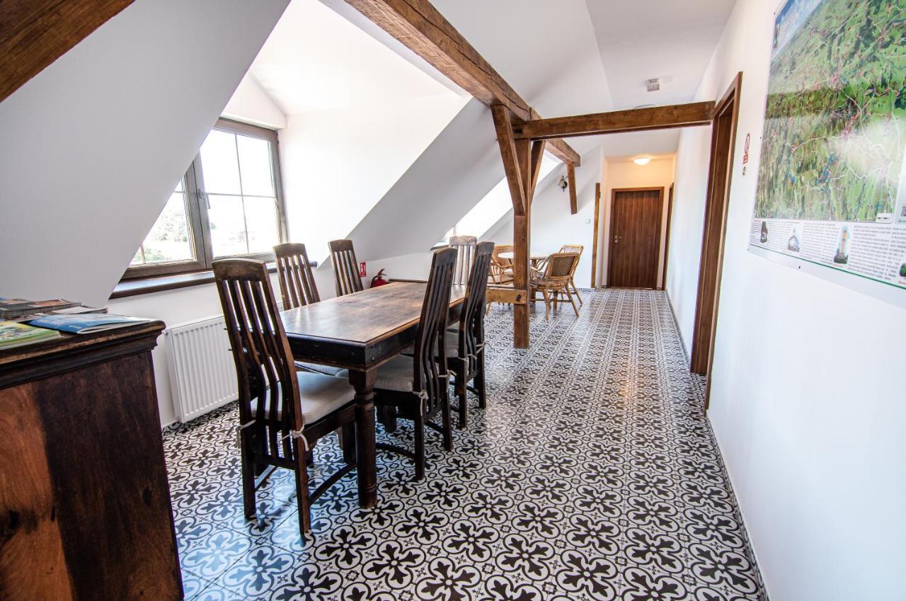 Penzion Zlaté Slunce Chocenice Extérieur photo