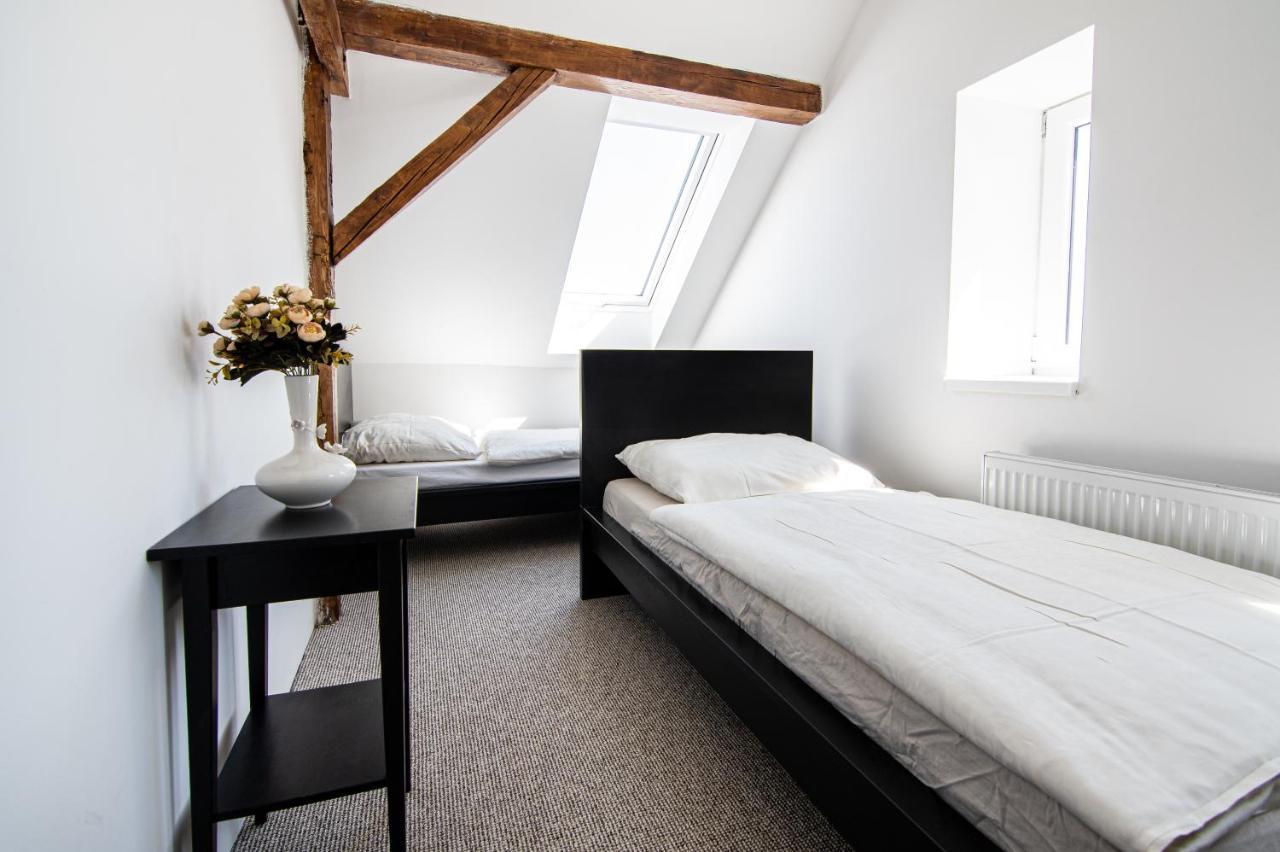 Penzion Zlaté Slunce Chocenice Extérieur photo