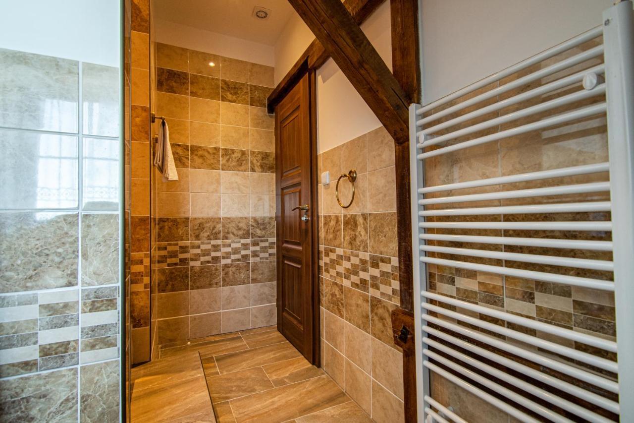Penzion Zlaté Slunce Chocenice Extérieur photo
